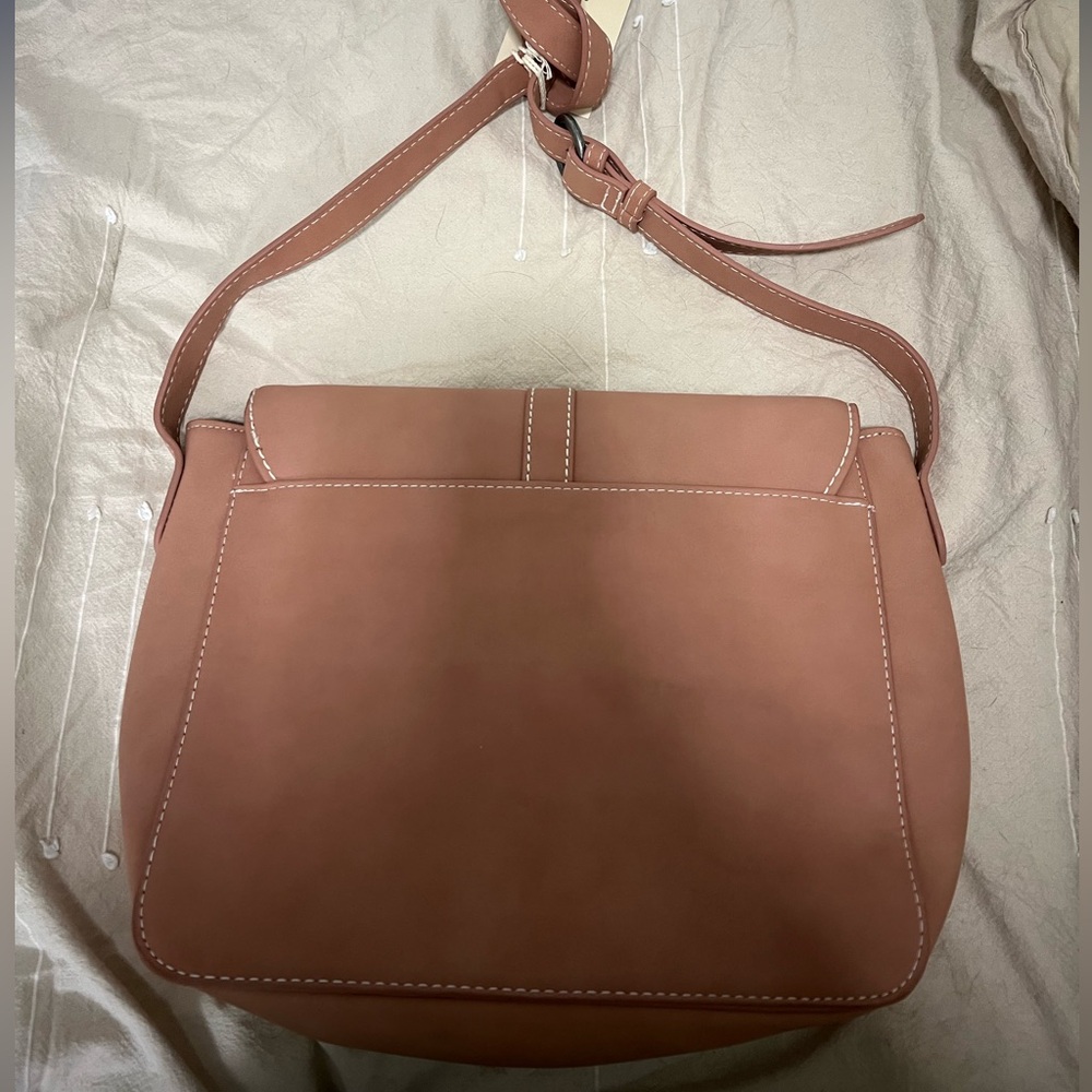 Universal Thread Purse - Picture 2 of 6